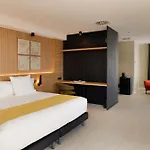 Nuvo Boutique 4*