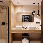 Nuvo Boutique 4* Oviedo