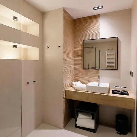 Отель Nuvo Boutique 4*