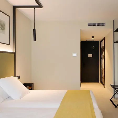Nuvo Boutique 4* Овьедо